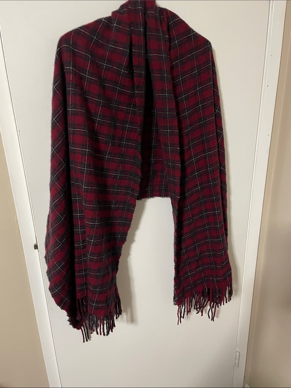 Edinburgh Old Town Weaving Co. Lambswool Plaid Wrap/Scarf